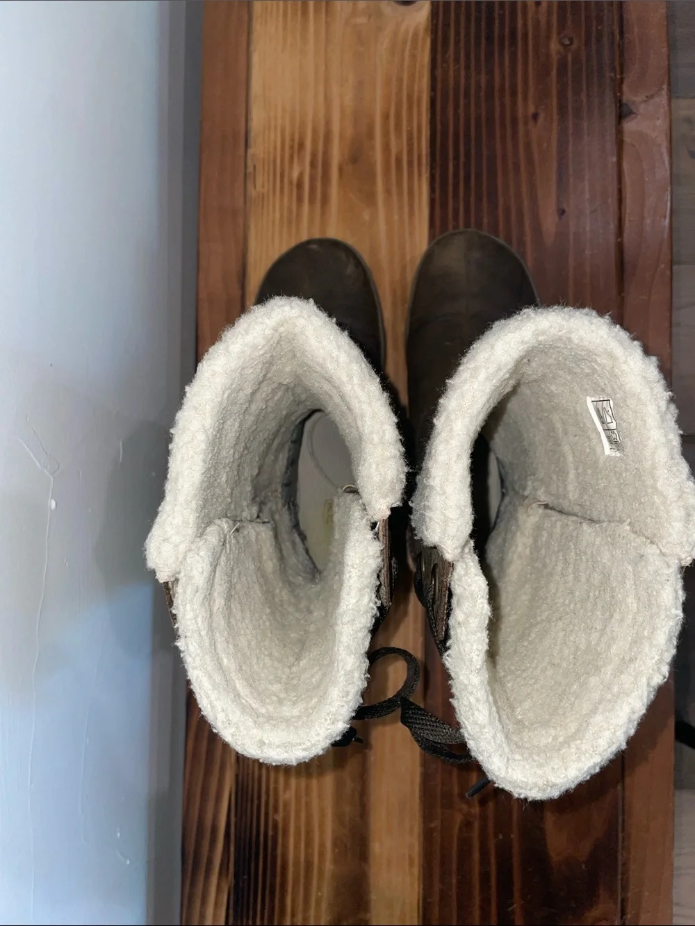 KEEN Women's Snowmass Brown Leather Winter Snow Boots Size 6.5